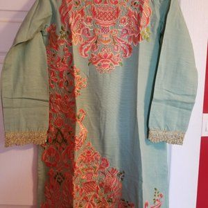 Pakistani/Indian Kurti with dupatta